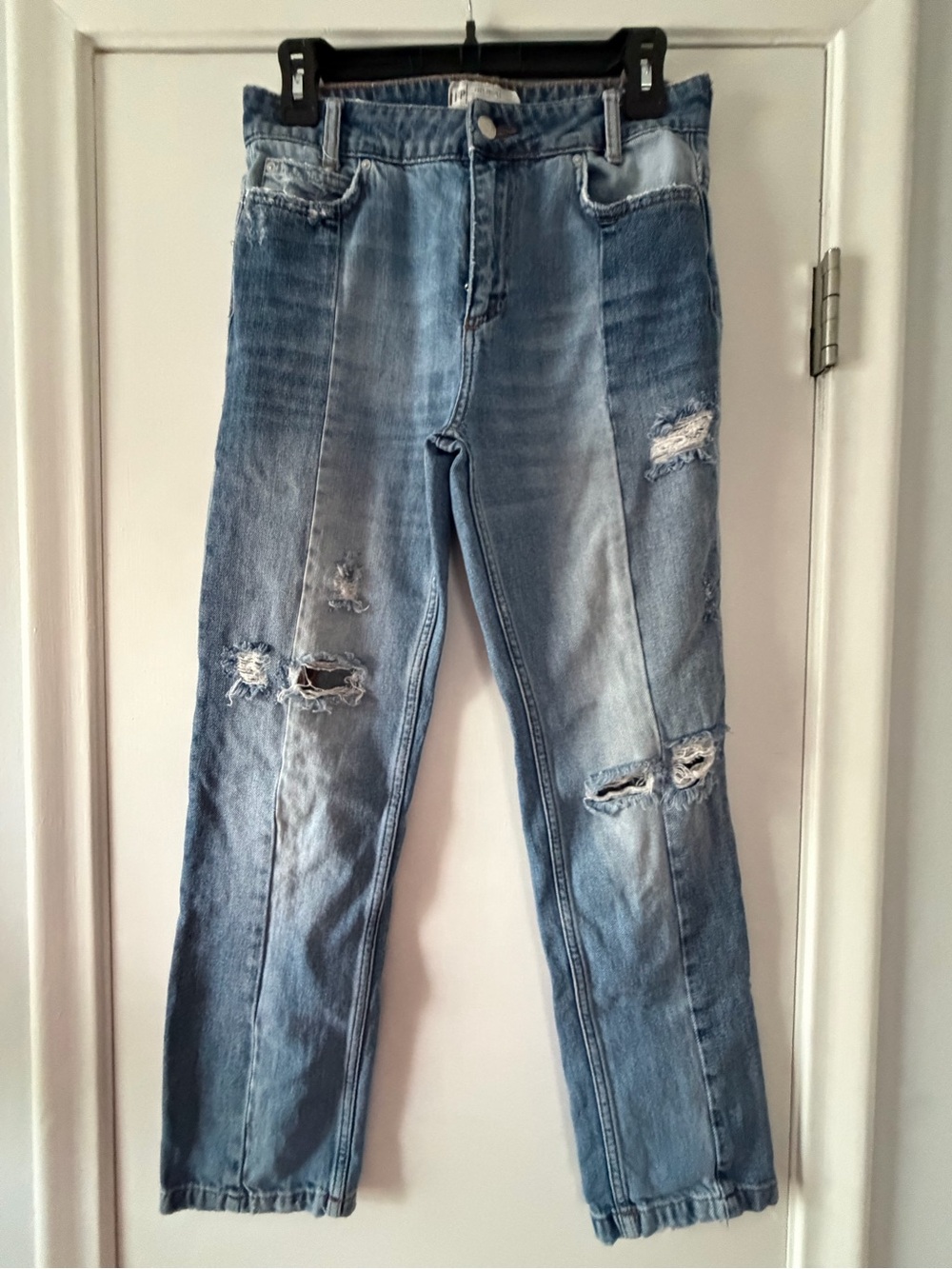 Free People Light Blue Distressed Cropped Jeans